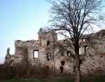Tęczyn wewnętrzne ruiny zamku